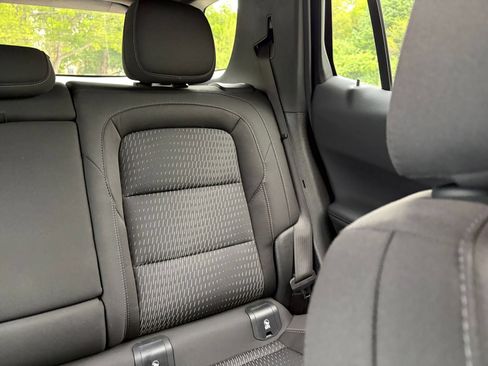 Used 2025 Chevrolet Equinox LT FWD image 37