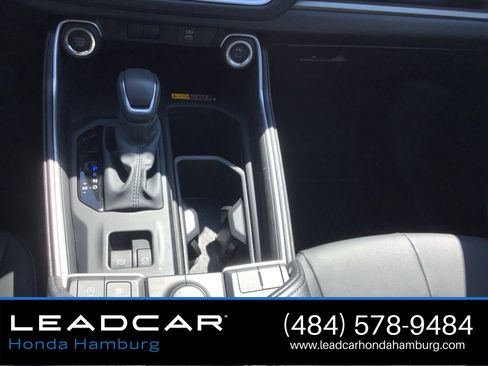 Used 2025 Toyota Grand Highlander AWD image 18