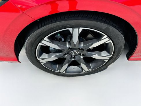 Used 2025 Honda Civic Sport image 32