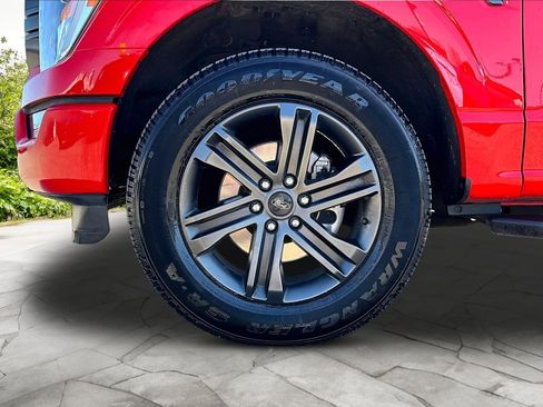 Certified 2022 Ford F150 XLT w/ Equipment Group 302A High image 9