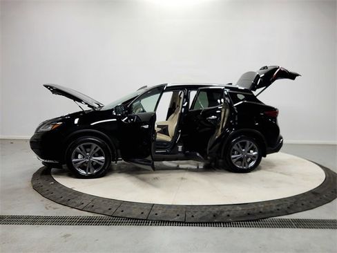 Used 2023 Nissan Murano Platinum w/ Cargo Package image 12