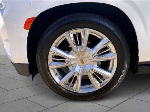 Used 2024 Chevrolet Tahoe High Country image 10