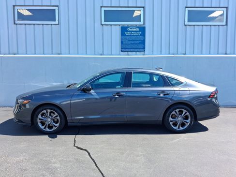 Used 2023 Honda Accord EX image 2