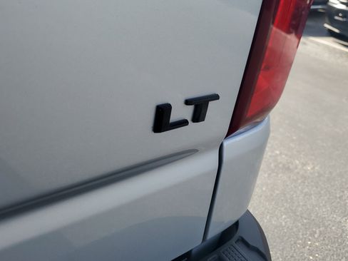 Used 2021 Chevrolet Silverado 1500 LT Trail Boss w/ Convenience Package II image 9