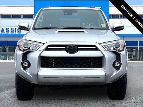 Used 2024 Toyota 4Runner TRD Off-Road Premium w/ Moonroof Package image 2