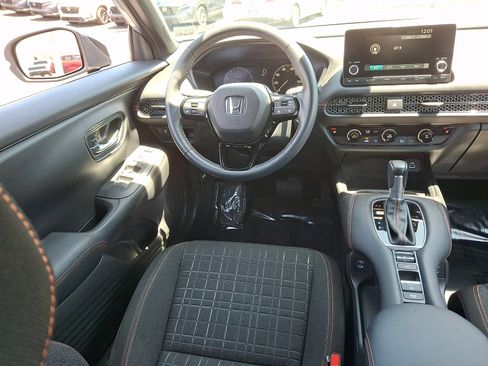 Used 2024 Honda HR-V Sport image 10