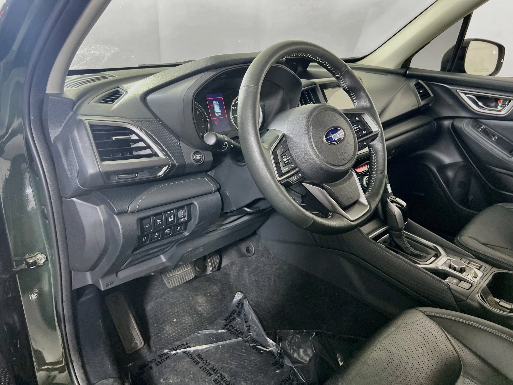 Used 2023 Subaru Forester Touring AWD/4WD image 9