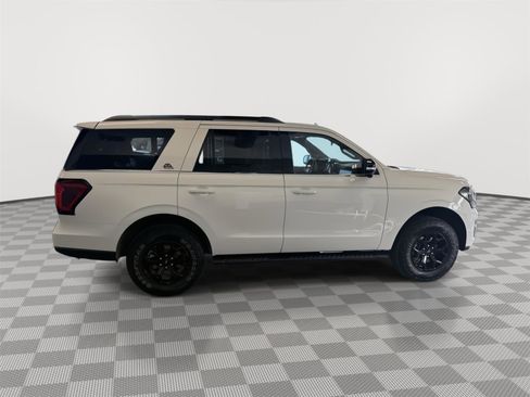 Used 2024 Ford Expedition Timberline image 6