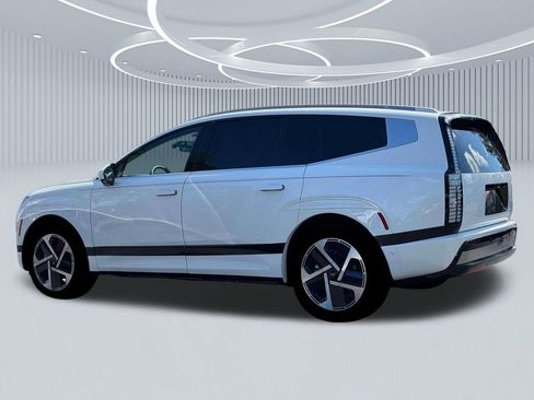 New 2026 Hyundai Ioniq 9 Calligraphy image 4