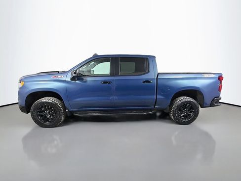 Used 2024 Chevrolet Silverado 1500 LT Trail Boss w/ Convenience Package II AWD/4WD image 9