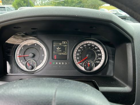 Used 2017 RAM 1500 Express image 29