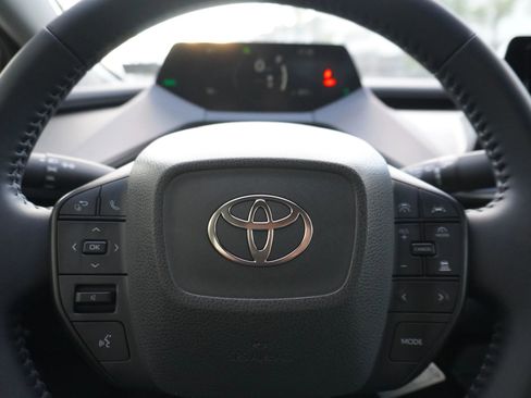 Used 2025 Toyota Prius LE image 19
