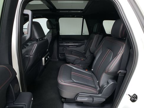 Used 2024 Ford Expedition Max Limited image 22