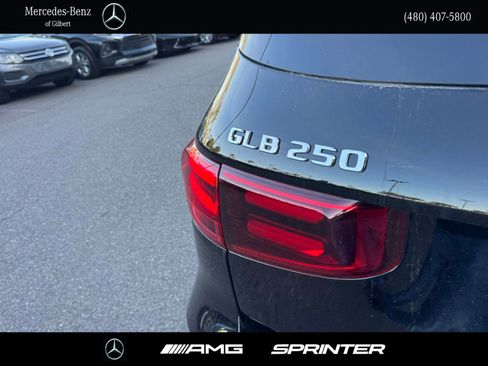 New 2026 Mercedes-Benz GLB 250 image 6