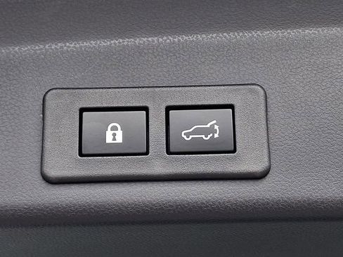 Used 2025 Subaru Ascent Touring image 35