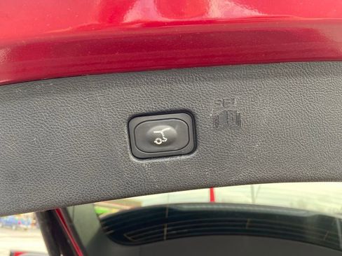 Used 2023 Ford Edge Titanium image 19