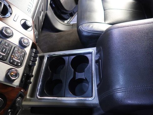 Used 2016 Ford F250 Lariat w/ Lariat Ultimate Package image 23