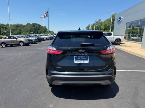 Certified 2024 Ford Edge SEL w/ Convenience Package AWD/4WD image 7