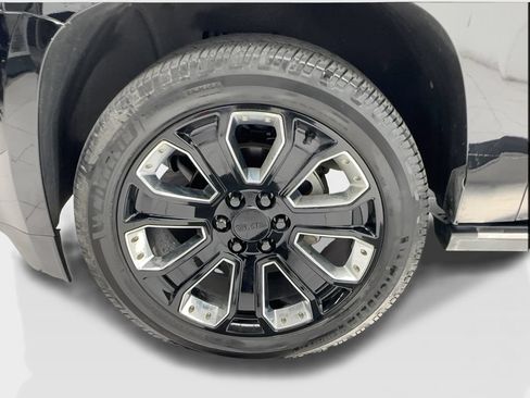 Used 2019 GMC Yukon XL Denali w/ Denali Ultimate Package RWD image 12