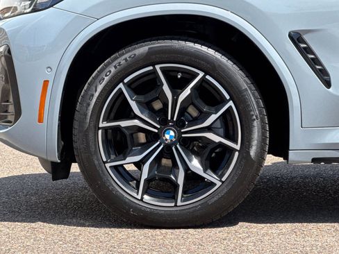 Used 2025 BMW X4 xDrive30i w/ Premium Package AWD/4WD image 35