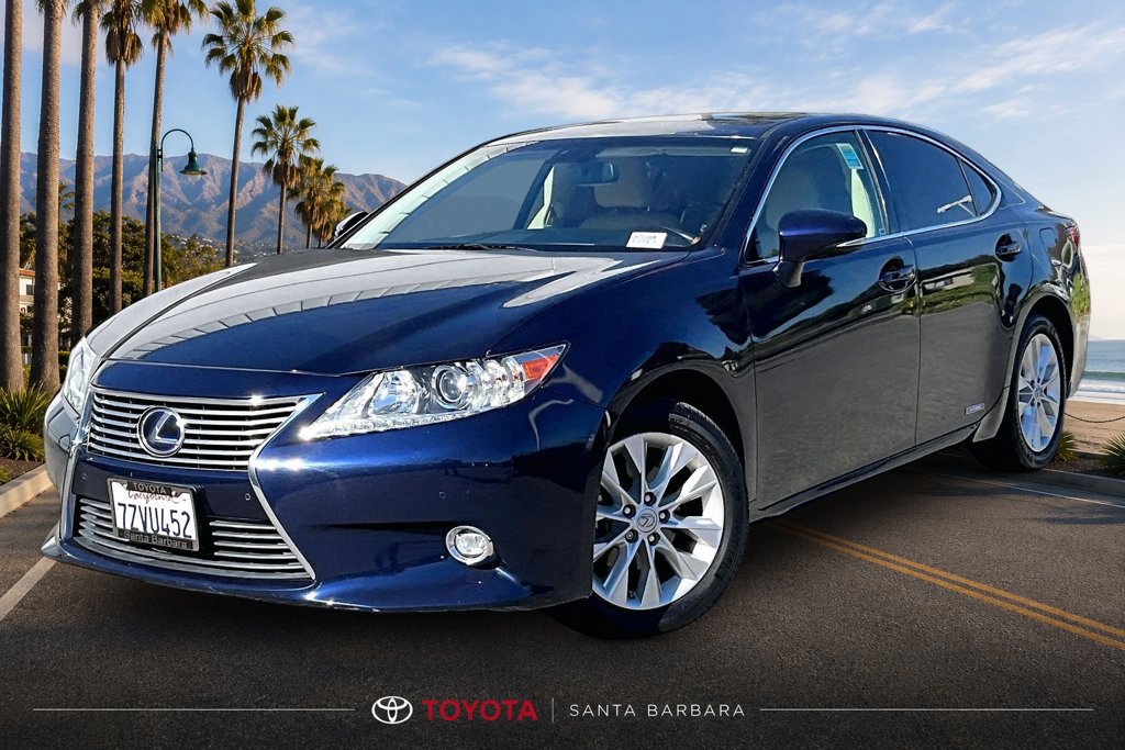 Used 2015 Lexus ES 300h w/ Navigation System Package FWD image 3