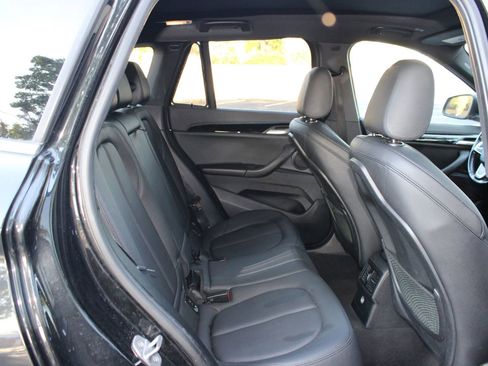 Used 2018 BMW X1 xDrive28i AWD/4WD image 19