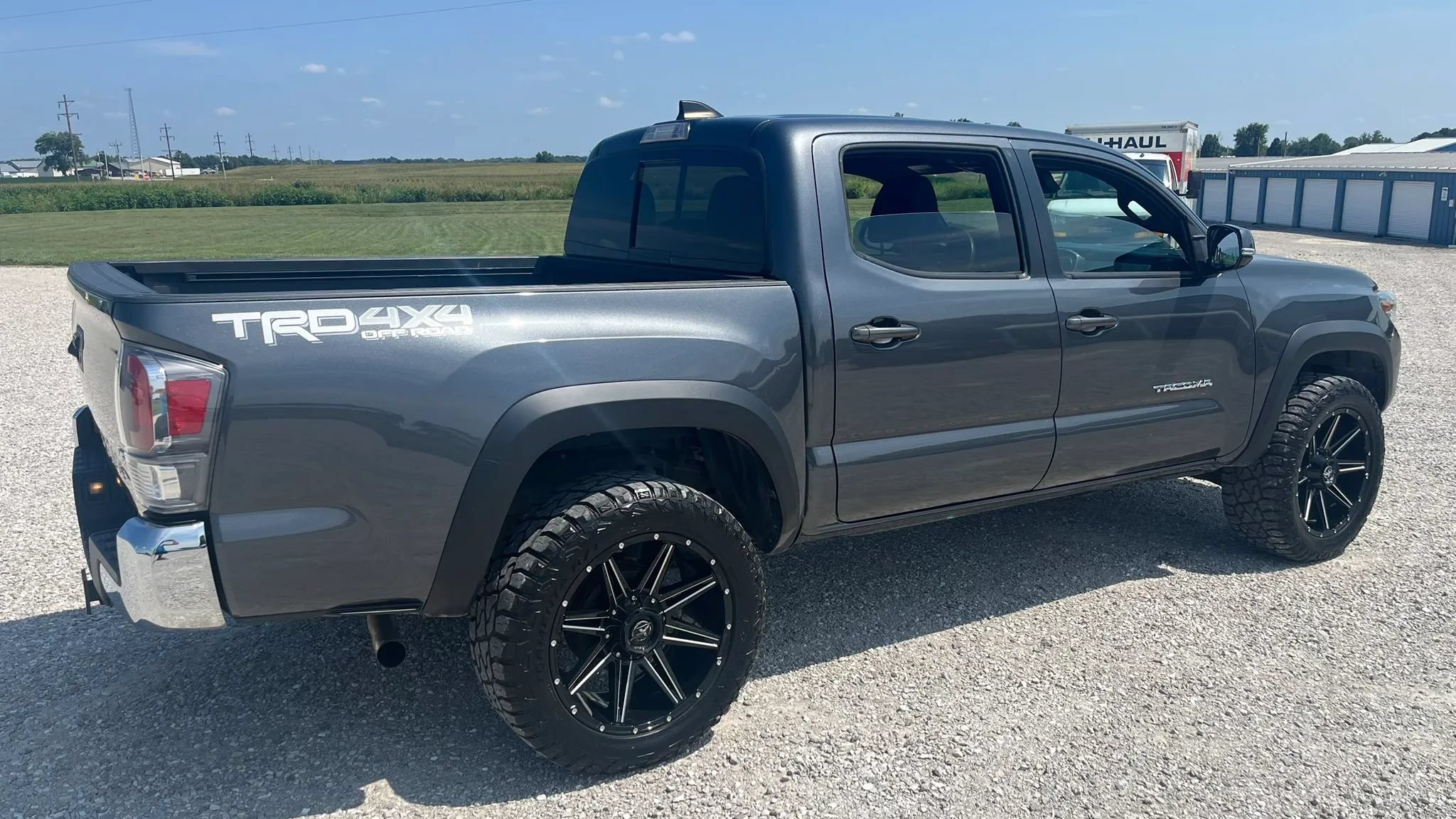 Used 2022 Toyota Tacoma TRD Off-Road AWD/4WD image 3