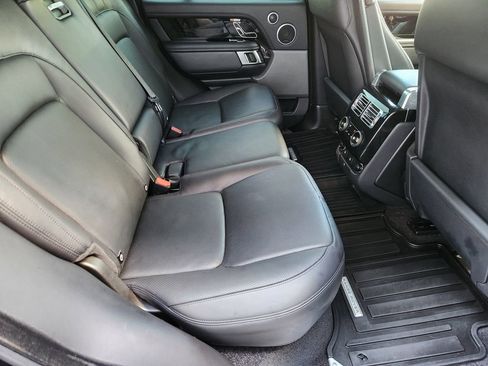 Used 2020 Land Rover Range Rover HSE image 30