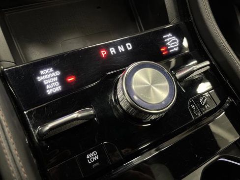 Used 2024 Jeep Grand Cherokee L Summit image 23