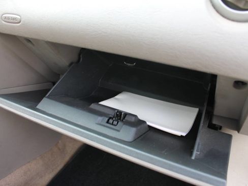 Used 2007 Saturn ION Level 2 w/ Preferred Pkg image 35