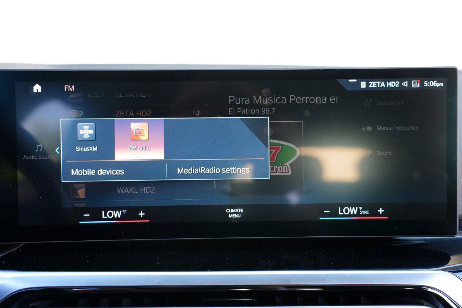 Used 2023 BMW i4 eDrive40 w/ Premium Package RWD image 26