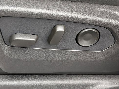 New 2026 GMC Sierra 1500 SLT w/ SLT Premium Plus Package image 21