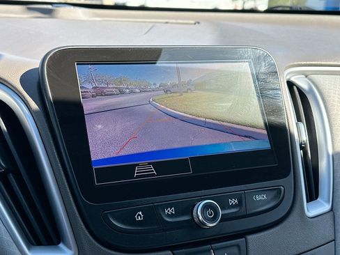 Used 2023 Chevrolet Malibu LT image 14