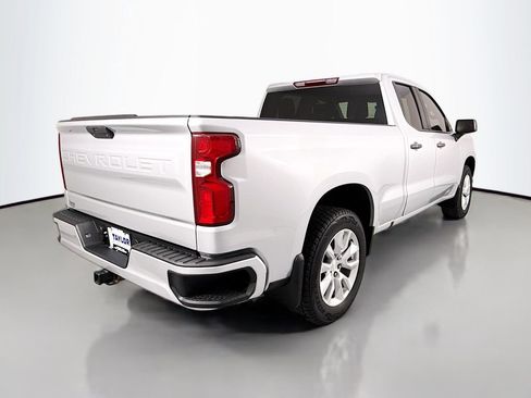 Used 2022 Chevrolet Silverado 1500 Custom w/ Safety Confidence Package image 7