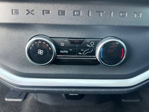 Used 2025 Ford Expedition Active AWD/4WD image 20