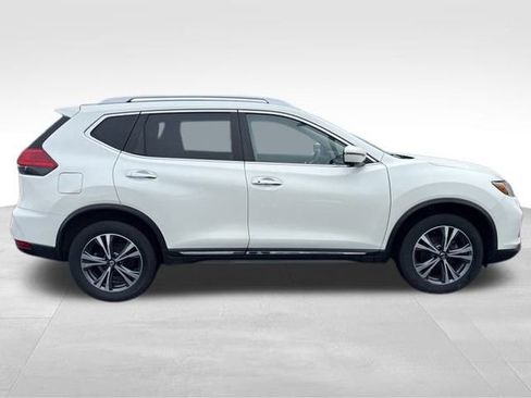 Used 2017 Nissan Rogue SL w/ SL Premium Package image 6