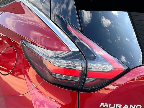 Used 2023 Nissan Murano SV FWD image 29