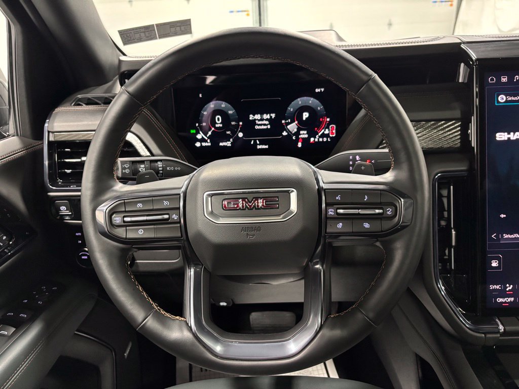 Used 2026 GMC Yukon XL AT4 AWD/4WD image 18