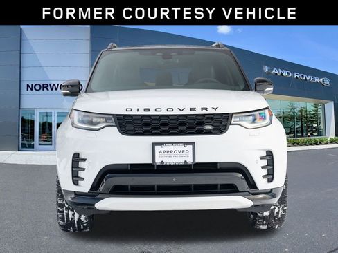 Certified 2024 Land Rover Discovery Dynamic SE image 2