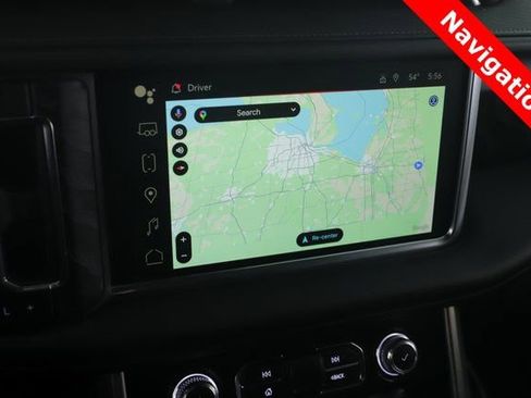 Used 2024 GMC Yukon XL Denali image 5