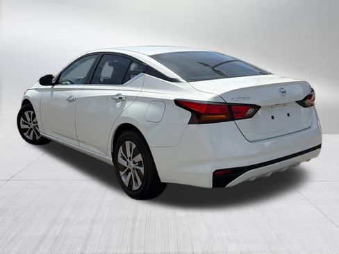 Used 2022 Nissan Altima 2.5 S FWD image 6