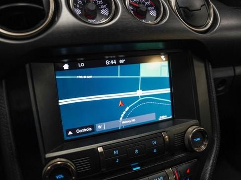Used 2016 Ford Mustang Shelby GT350 w/ Technology Package RWD image 7