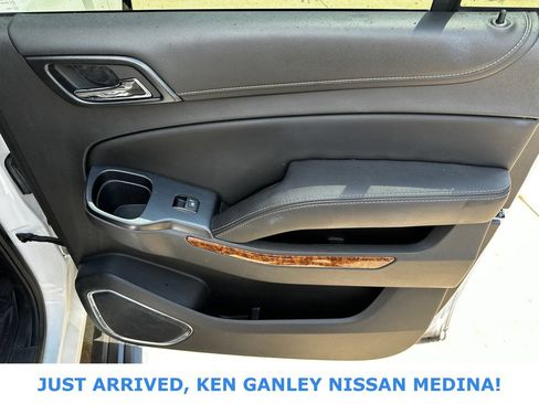Used 2015 Chevrolet Suburban LTZ AWD/4WD image 23