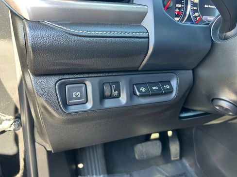 Used 2023 GMC Acadia Denali w/ Black Diamond Edition AWD/4WD image 21