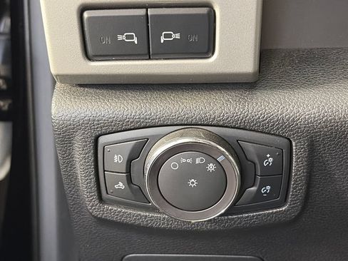 Used 2018 Ford F150 Lariat AWD/4WD image 25