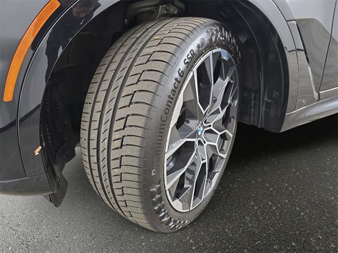 Certified 2024 BMW X7 M60i w/ Executive Package image 35