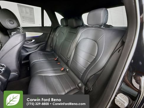 Used 2021 Mercedes-Benz GLC 300 4MATIC image 25