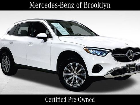 Used 2026 Mercedes-Benz GLC 300 4MATIC image 1