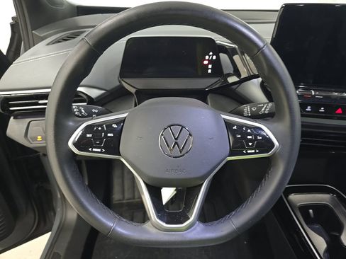 Used 2023 Volkswagen ID.4 Pro AWD/4WD image 4