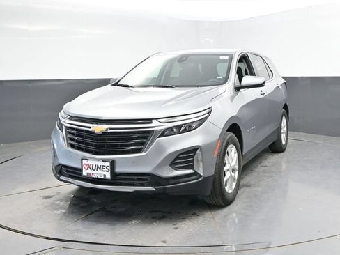 Used 2024 Chevrolet Equinox LT FWD image 6